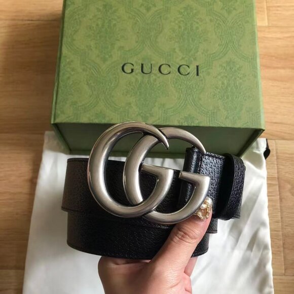 Gucci Black Belt with Silver GG Buckle - Picture 1 of 4
